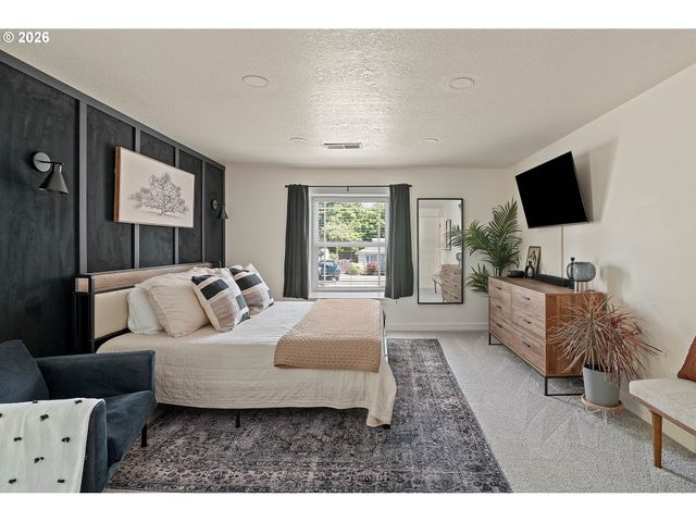 15784 Nw OVERTON Dr, Beaverton, OR 97006