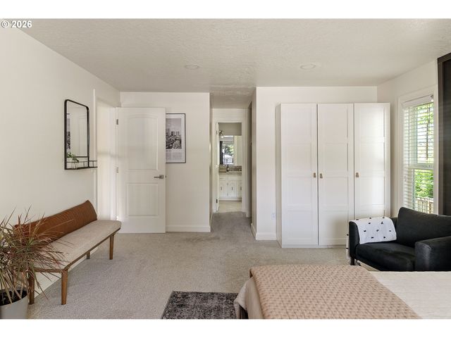 15784 Nw OVERTON Dr, Beaverton, OR 97006