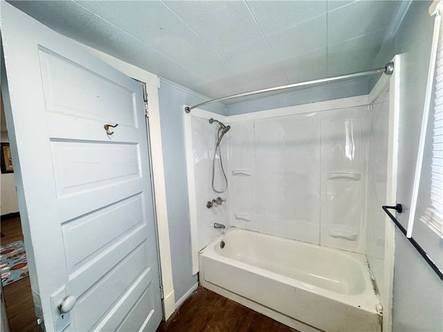 201 Water St, Fayette City, PA 15438