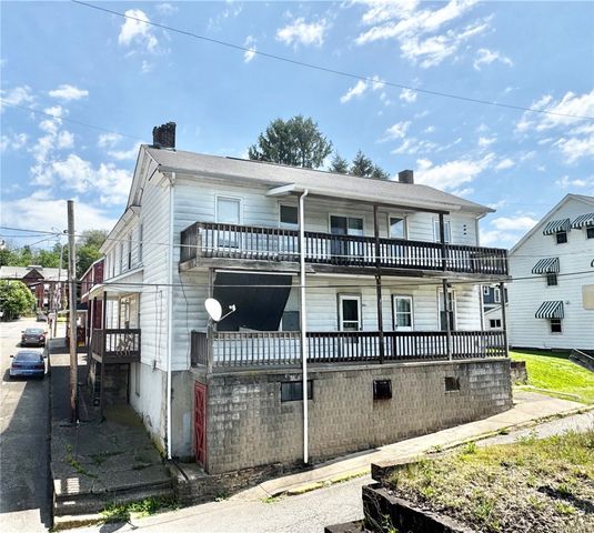 201 Water St, Fayette City, PA 15438