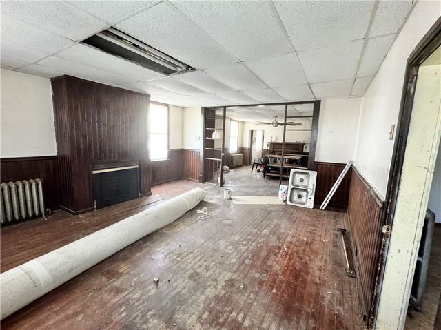 201 Water St, Fayette City, PA 15438