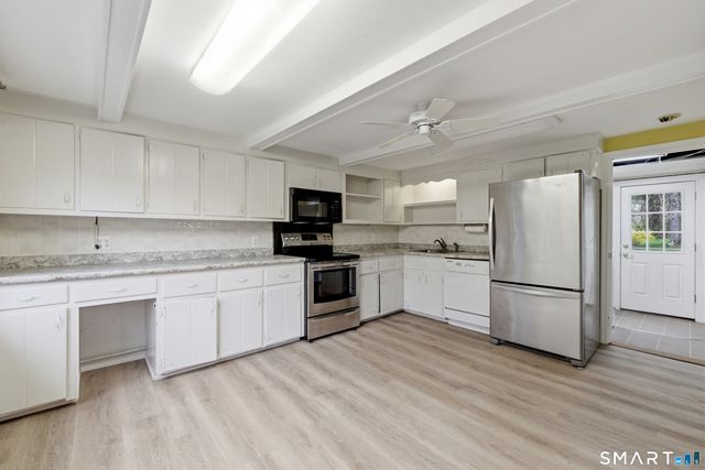 16 Hamilton Lane, Watertown, CT 06795