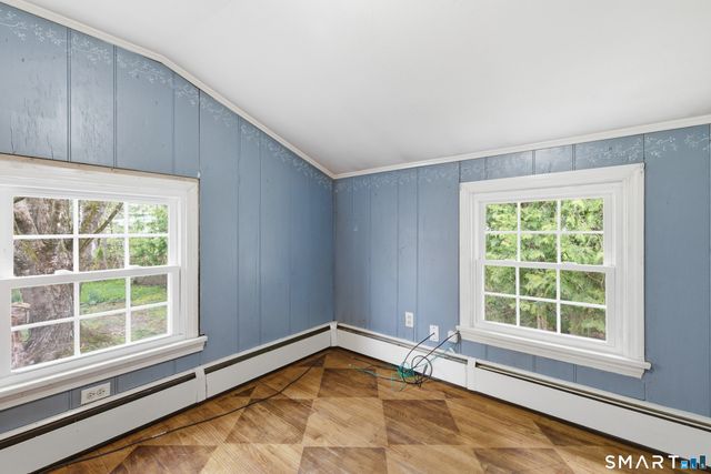 16 Hamilton Lane, Watertown, CT 06795
