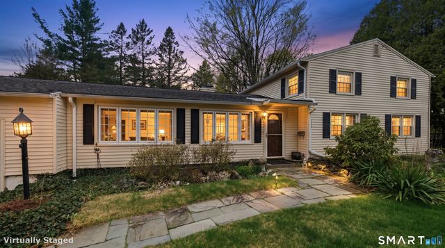 16 Hamilton Lane, Watertown, CT 06795