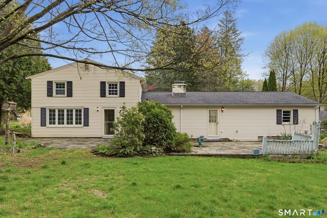 16 Hamilton Lane, Watertown, CT 06795