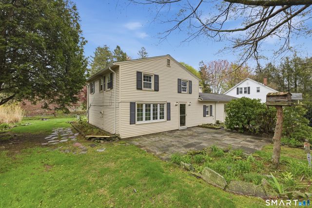 16 Hamilton Lane, Watertown, CT 06795