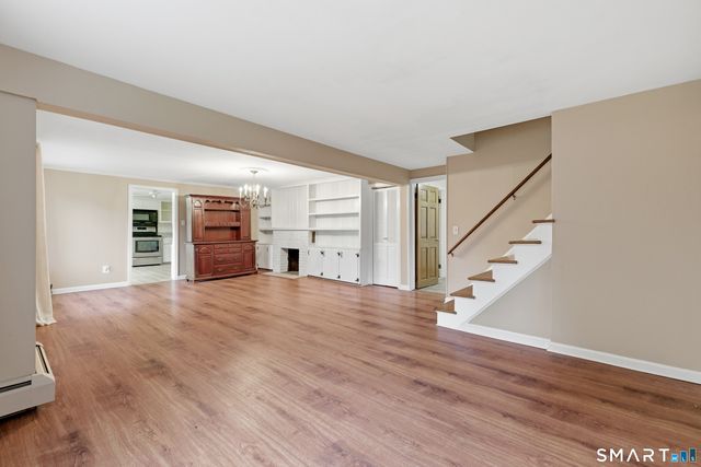 16 Hamilton Lane, Watertown, CT 06795