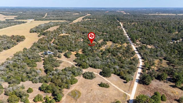 3115 Chuckwagon RD, Luling, TX 78648