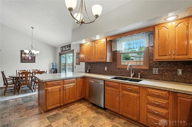 2685 Childers Drive, Xenia, OH 45385
