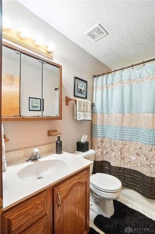2685 Childers Drive, Xenia, OH 45385
