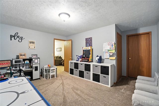 2685 Childers Drive, Xenia, OH 45385