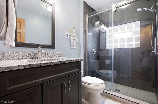 19110 Rockcliff Drive, Rocky River, OH 44116