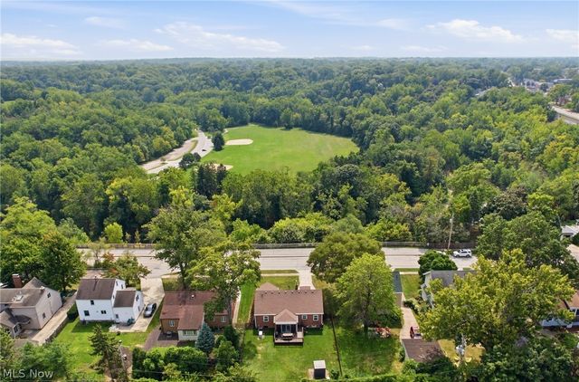 19110 Rockcliff Drive, Rocky River, OH 44116