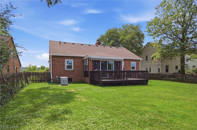 19110 Rockcliff Drive, Rocky River, OH 44116
