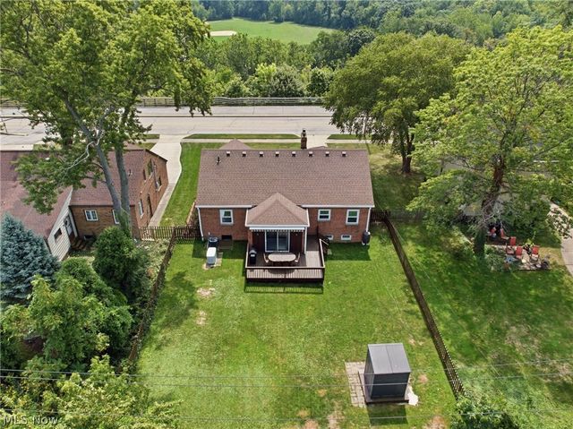 19110 Rockcliff Drive, Rocky River, OH 44116