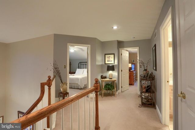 7748 GRAYBILL DR, Harrisburg, PA 17112