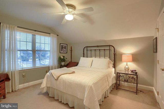 7748 GRAYBILL DR, Harrisburg, PA 17112