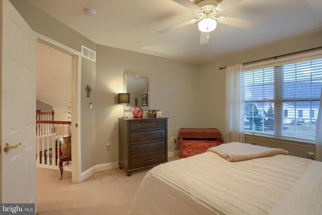 7748 GRAYBILL DR, Harrisburg, PA 17112