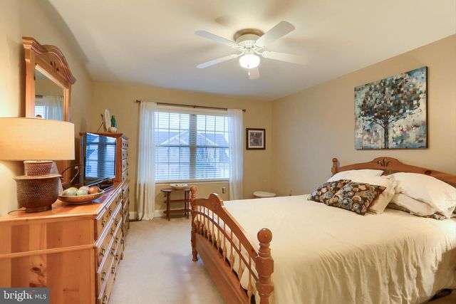 7748 GRAYBILL DR, Harrisburg, PA 17112