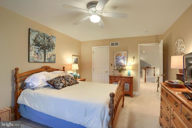 7748 GRAYBILL DR, Harrisburg, PA 17112