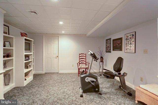 7748 GRAYBILL DR, Harrisburg, PA 17112