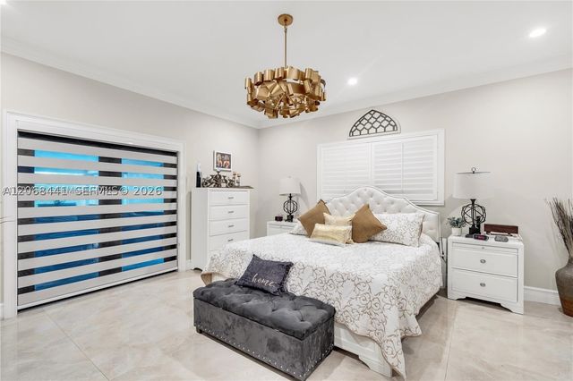 15600 NW 82nd Ct, Miami Lakes, FL 33016