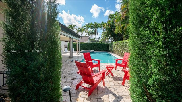 15600 NW 82nd Ct, Miami Lakes, FL 33016
