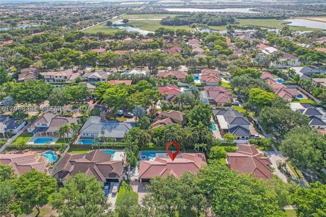 15600 NW 82nd Ct, Miami Lakes, FL 33016