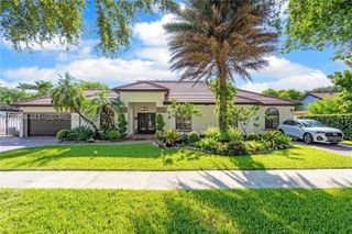 15600 NW 82nd Ct, Miami Lakes, FL 33016