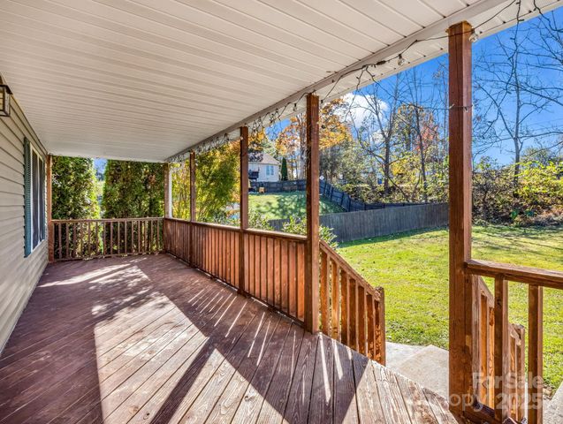 292 Jones Road, Fletcher, NC 28732