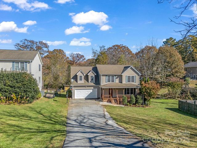 292 Jones Road, Fletcher, NC 28732