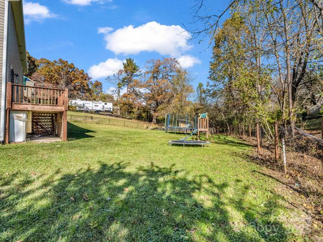 292 Jones Road, Fletcher, NC 28732