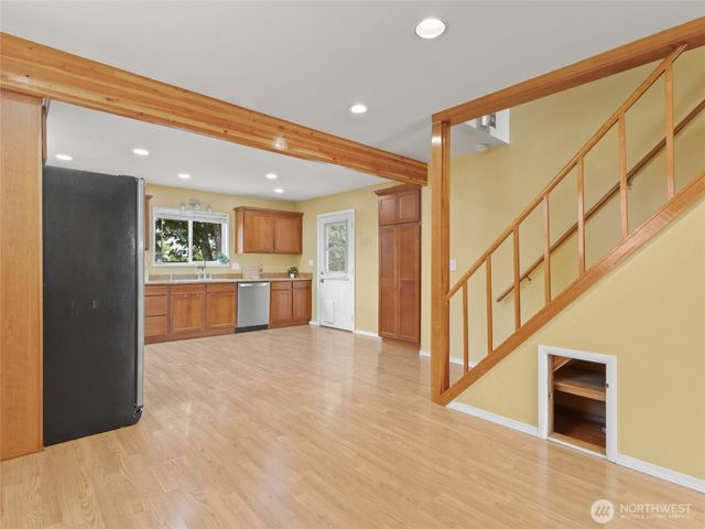614 15th Street NW, Puyallup, WA 98371