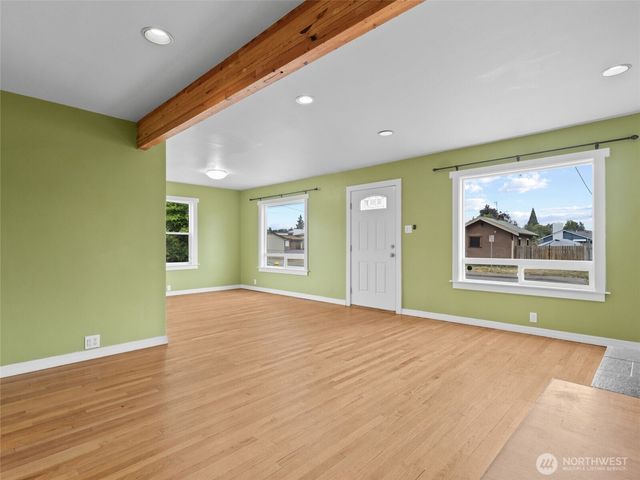 614 15th Street NW, Puyallup, WA 98371