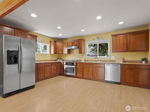 614 15th Street NW, Puyallup, WA 98371