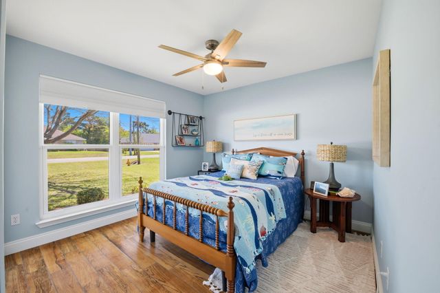 1959 Hawthorne Drive, Navarre, FL 32566
