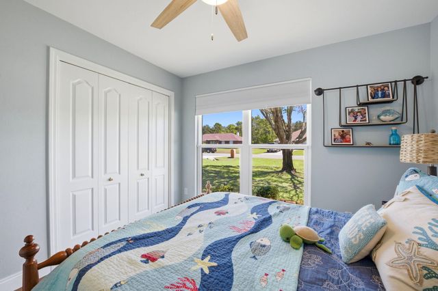 1959 Hawthorne Drive, Navarre, FL 32566