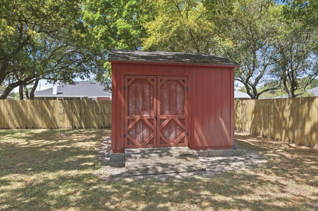 1959 Hawthorne Drive, Navarre, FL 32566