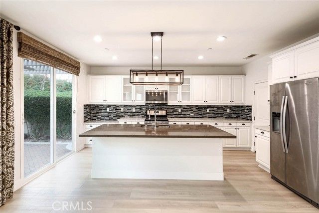 2824 Villa Catalonia Court, Corona, CA 92881