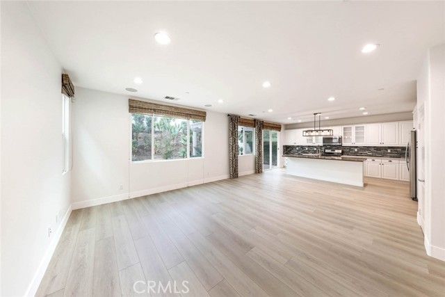 2824 Villa Catalonia Court, Corona, CA 92881