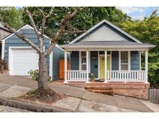 117 S THOMAS St, Portland, OR 97239