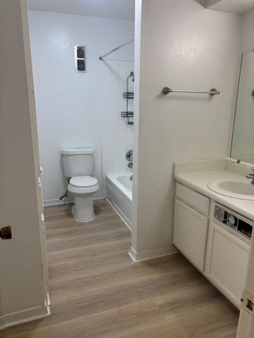 1901 Back Bay Drive, Galveston, TX 77551