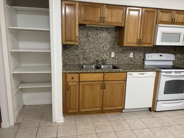 1901 Back Bay Drive, Galveston, TX 77551