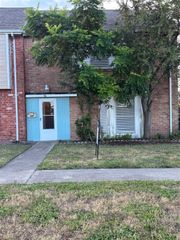 1901 Back Bay Drive, Galveston, TX 77551