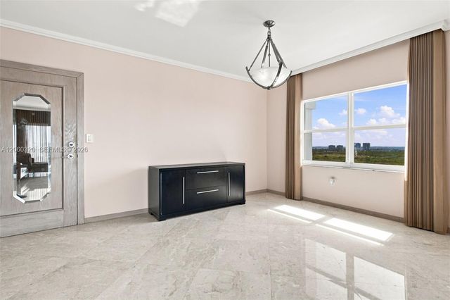 500 Bayview Drive 2121, Sunny Isles Beach, FL 33160