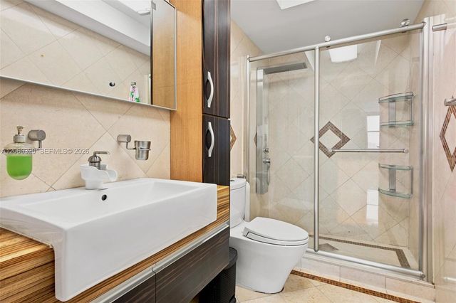500 Bayview Drive 2121, Sunny Isles Beach, FL 33160
