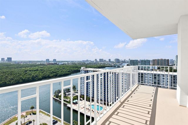 500 Bayview Drive 2121, Sunny Isles Beach, FL 33160