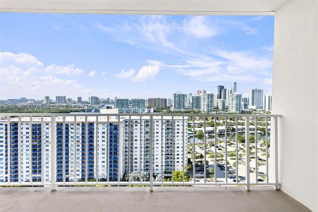 500 Bayview Drive 2121, Sunny Isles Beach, FL 33160