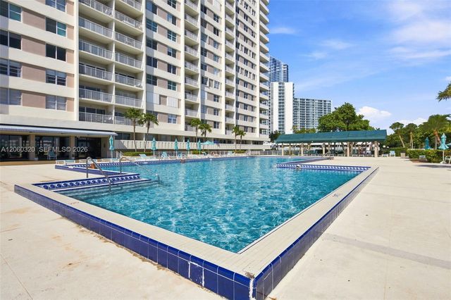 500 Bayview Drive 2121, Sunny Isles Beach, FL 33160