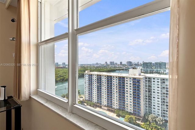 500 Bayview Drive 2121, Sunny Isles Beach, FL 33160